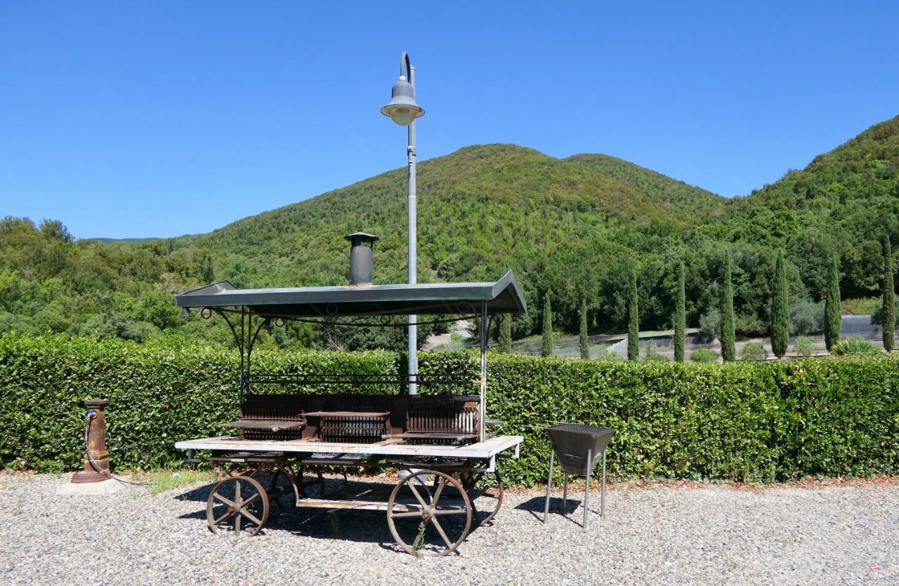 Resort Le Tegole Riparbella Eksteriør bilde